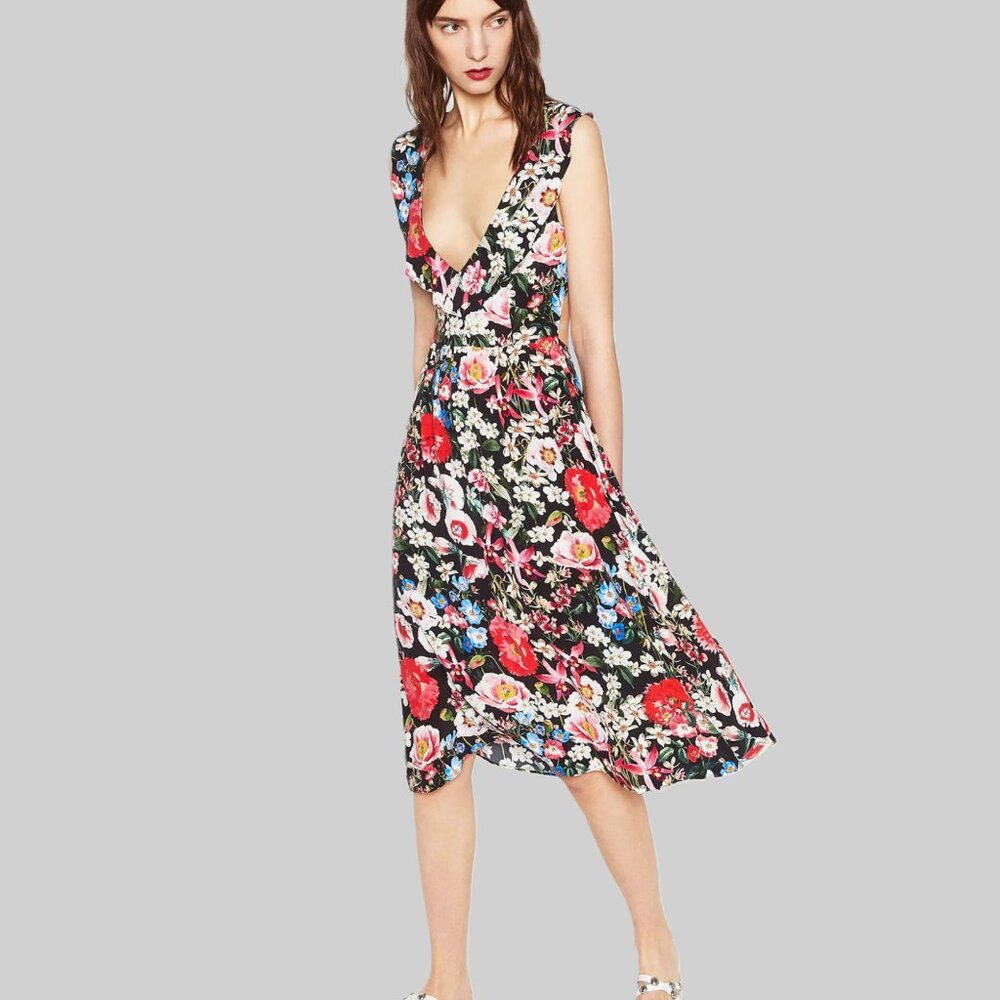 zara-FLORAL DRESS -S- MIDI DRESS- A blossoming design with a V-neckline.